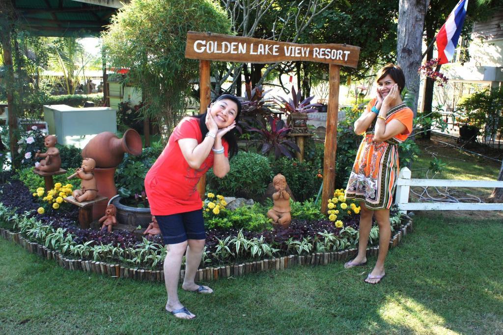 Golden Lake View Boutique Resort Kanchanaburi City Exteriör bild